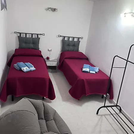 Casa Singola Accogliente カルボーニア