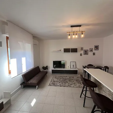 Apartment Casa Singola Accogliente Carbonia
